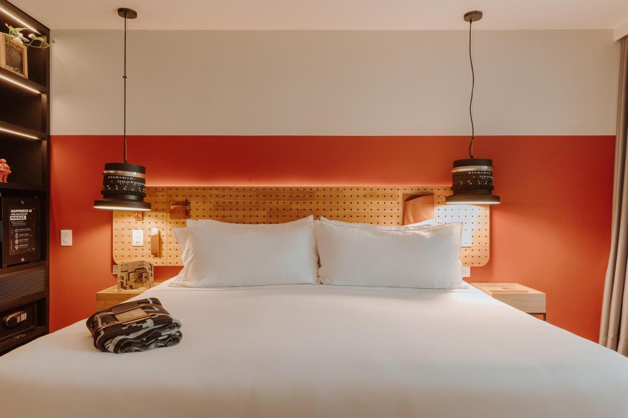 The Click Clack Hotel Medellín Exteriér fotografie A room at the Hotel