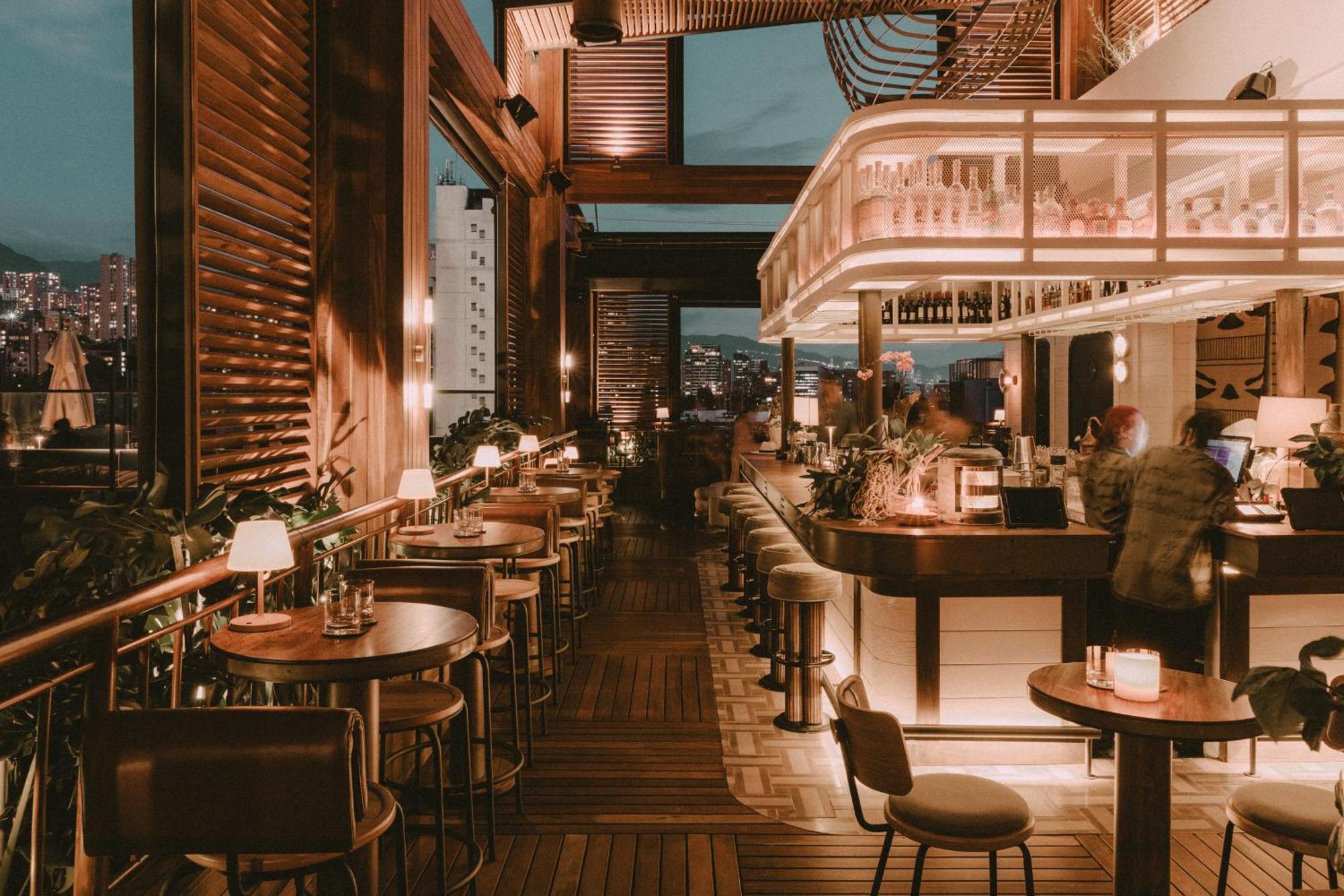 The Click Clack Hotel Medellín Exteriér fotografie The Bar at the Edition