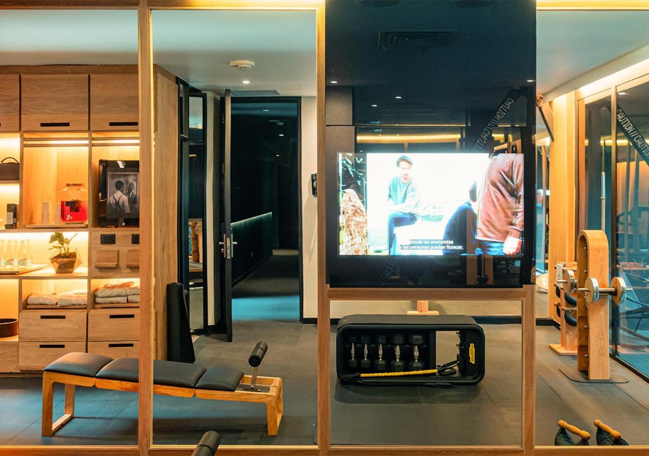 The Click Clack Hotel Medellín Exteriér fotografie The gym at The Hari